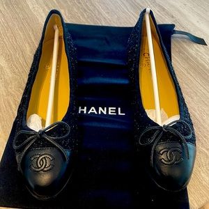 Chanel Ballet Flats 39C fits like 7.5